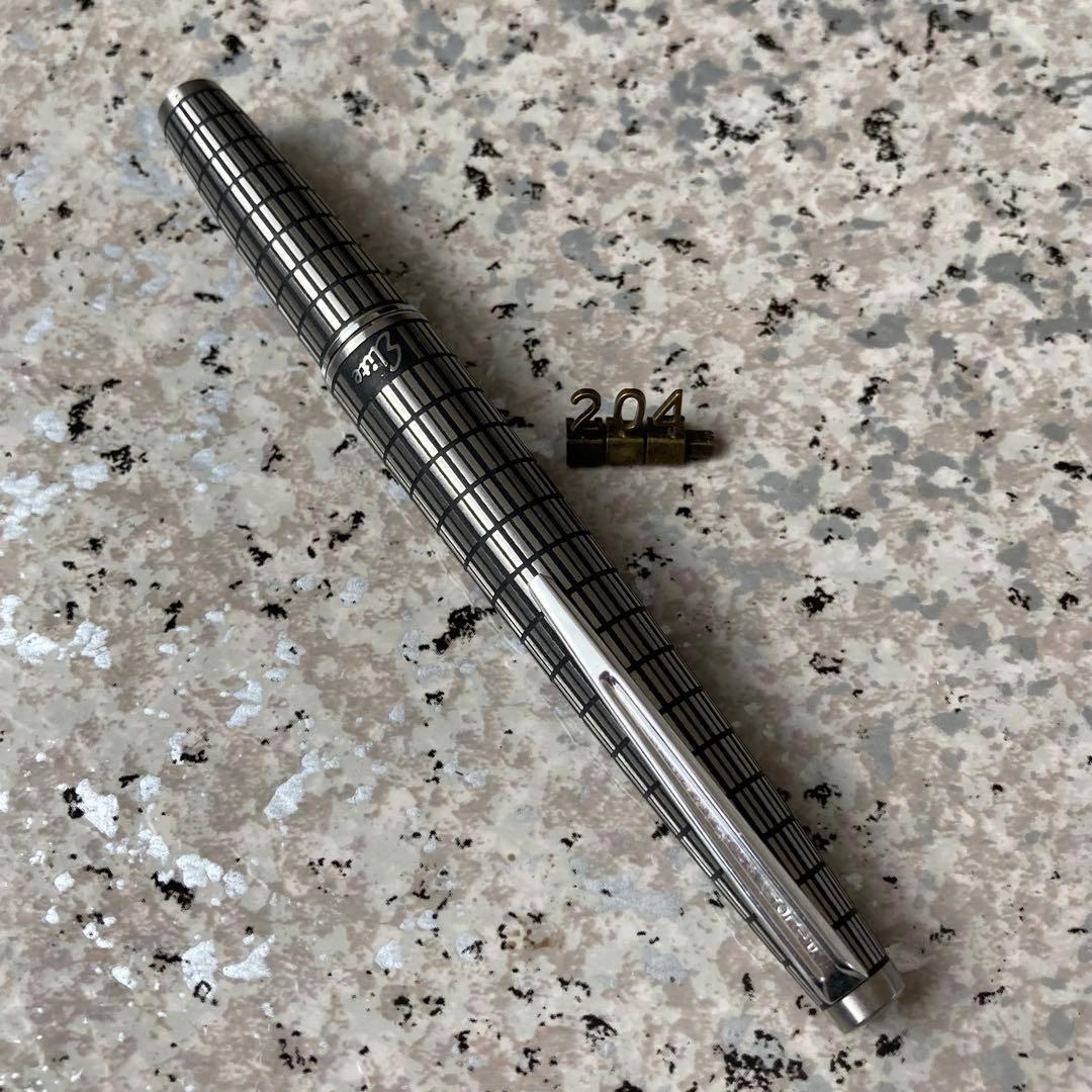 #204 オーバーホール済み 万年筆 パイロット PILOT 全格子 18k