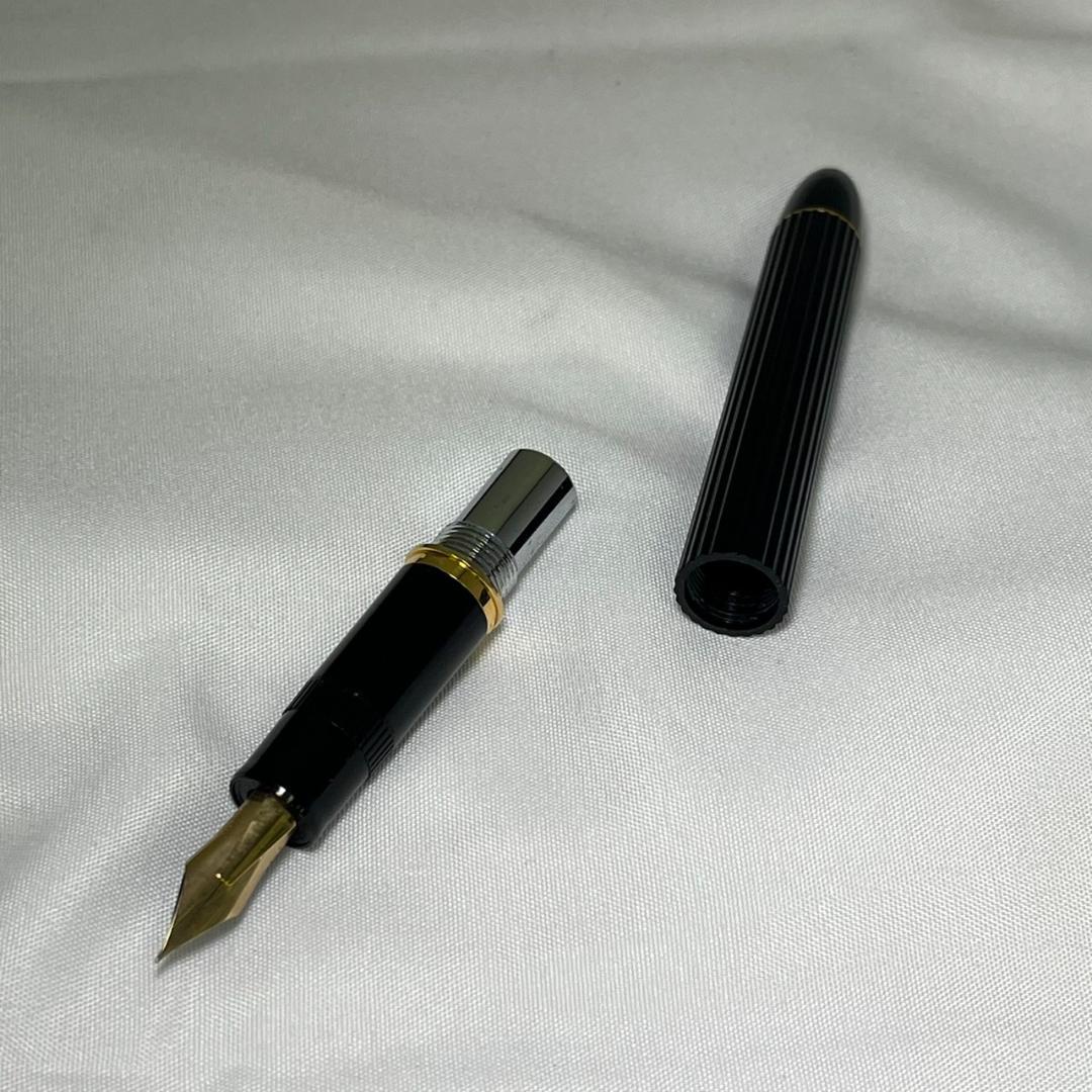 K*️様 【中古】PILOT パイロット 万年筆 14K ケース付き インク付き