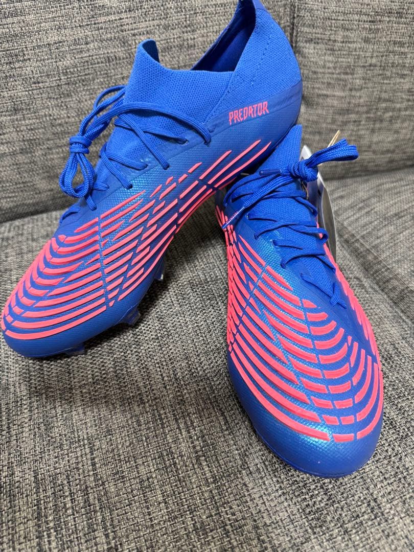 新品 プレデター エッジ .1 L FG サッカースパイク PREDATOR