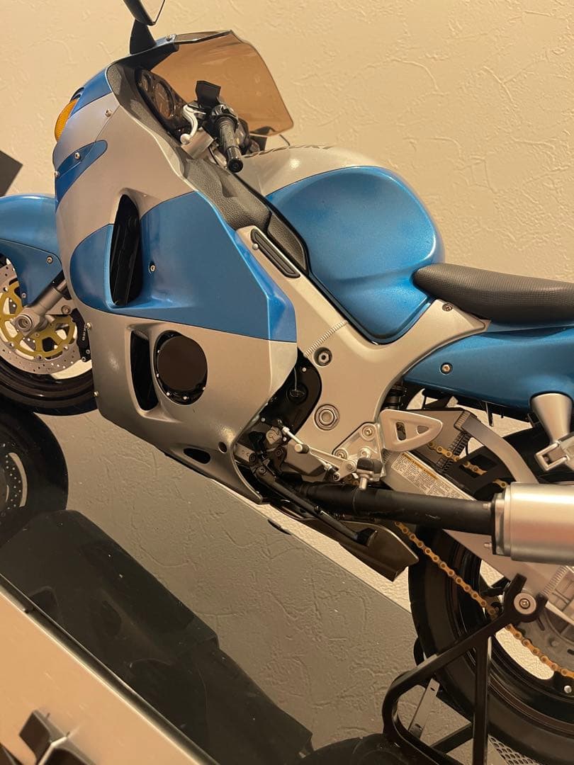 デアゴスティーニ SUZUKI GSX-1300R隼 完成品 塗装 全80号