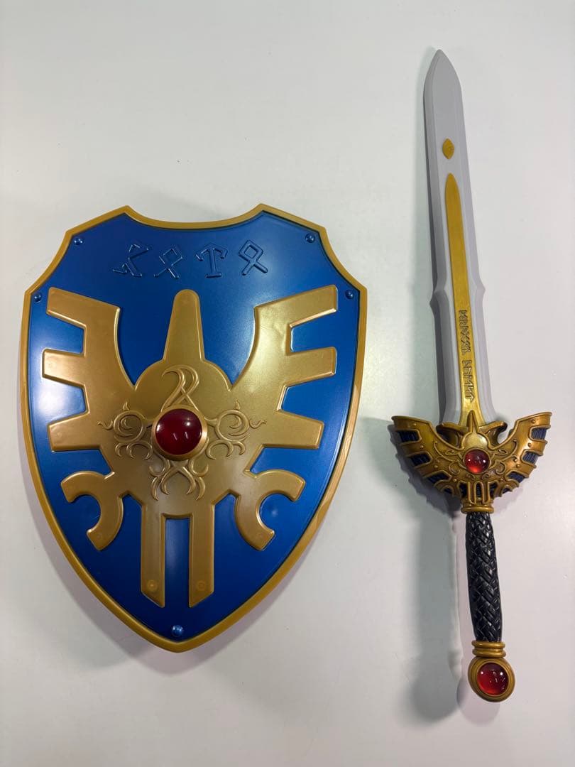 ドラゴンクエスト AM アイテムズギャラリースペシャル ロトの剣 ロトの盾