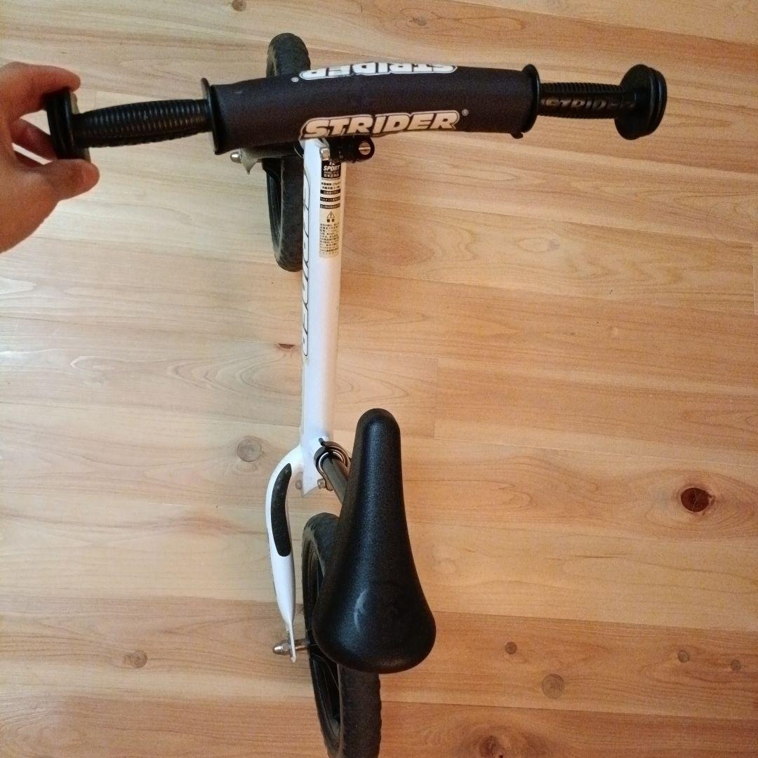 ストライダー　セーブザチルドレン 12インチ　ホワイト　限定モデル