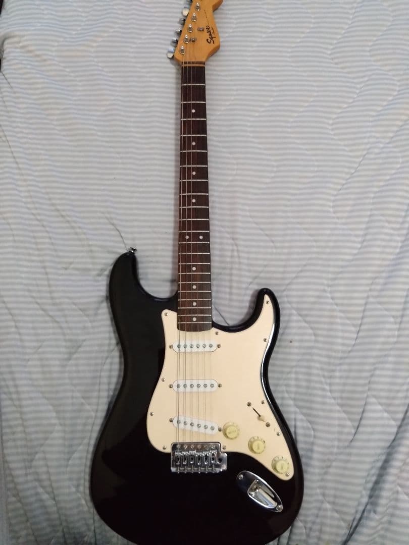 Squire Fender スクワイヤー ストラト黒 美品 フジゲン 改造品