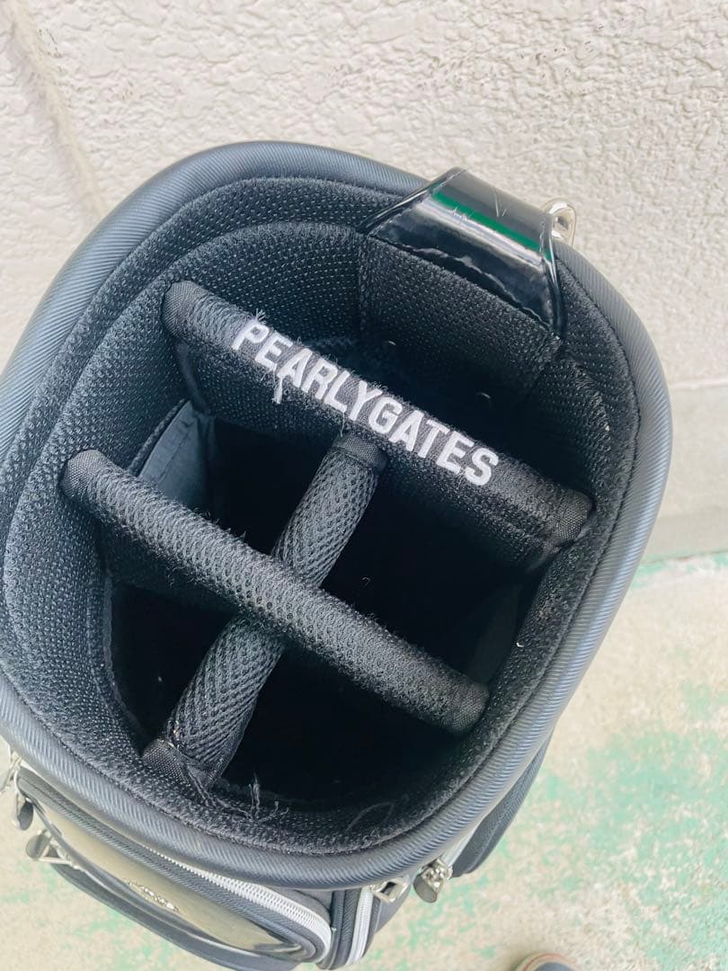 【最終価格】PEARLY GATES ブラックゴルフバッグ