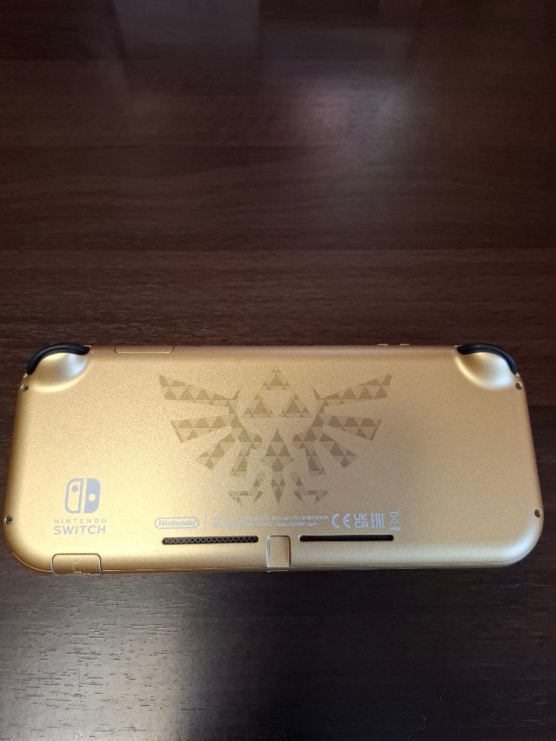 Switch Lite　スイッチライト　ハイラル　SDカード　グリップケース付