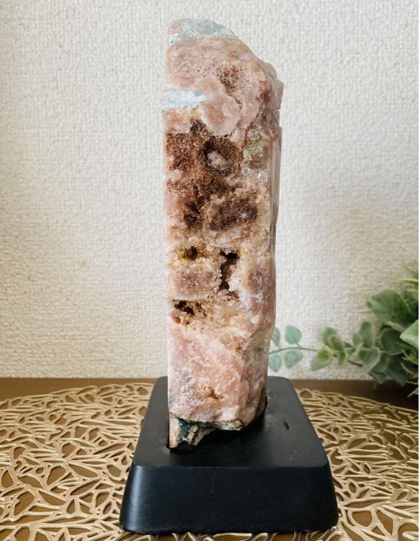 【希少】 特大　ピンクアメジスト✨　晶洞　原石　台座付き　置物