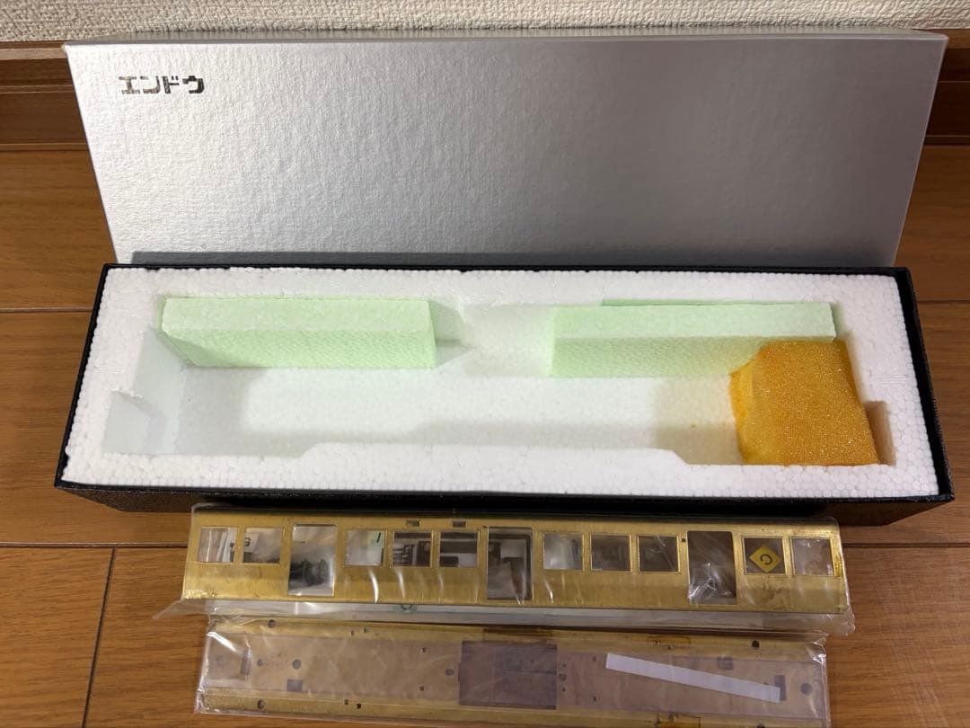 タ*イ様 エンドウ 5000・5100系 車体キット　未完成品　完全ジャンク