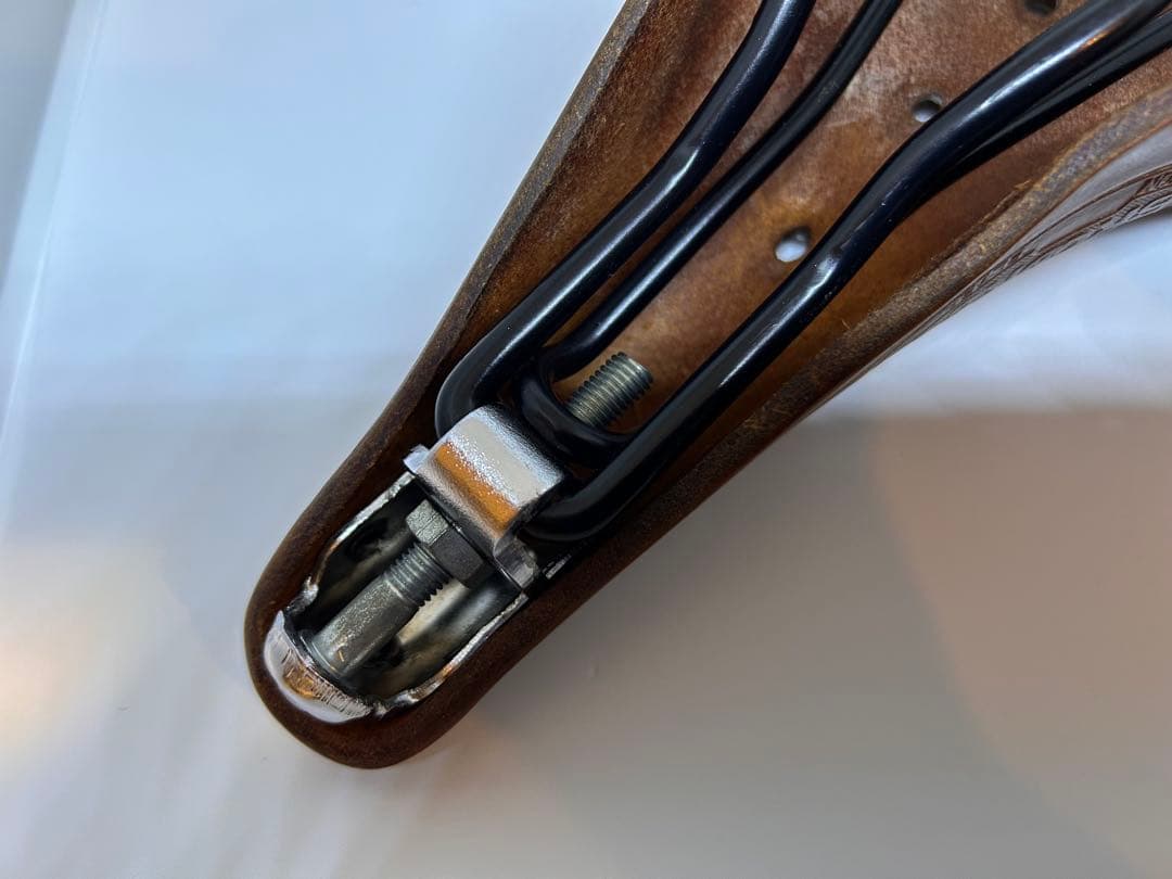 ブルックス　B-17フライヤーサドル　工具、専用オイル、説明書付き。