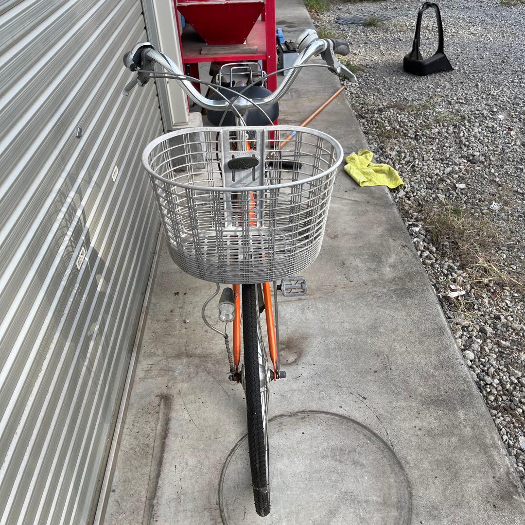 26インチオレンジ シティサイクル 前バスケット付き