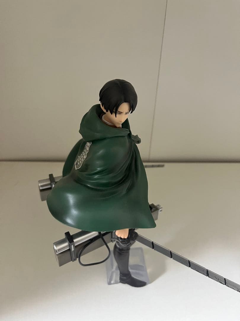 進撃の巨人 一番くじ 獣の巨人 リヴァイ