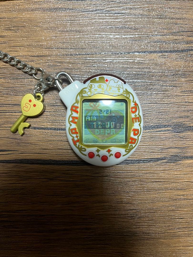 いぇー！ふぁみりーイロイロ　たまごっちプラス　たまデパ