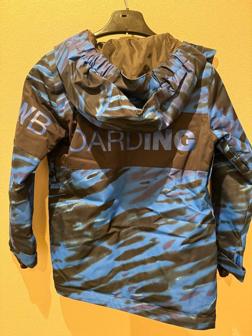 スノーボードウェア DC 青と黄色迷彩　140cm