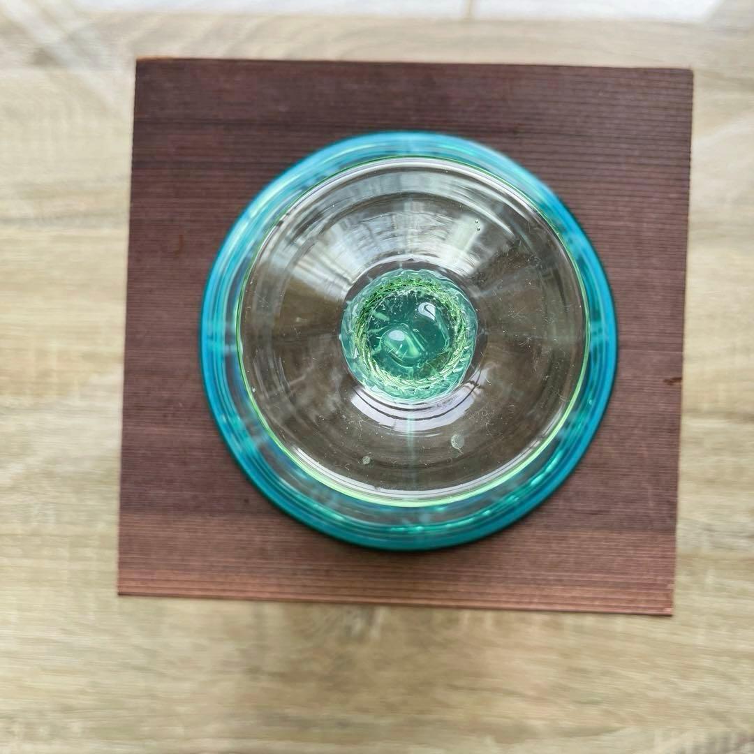 骨董　時代ガラス　希少　若草色　乳白色暈し　千段巻き　反り口　氷コップ　ウラン