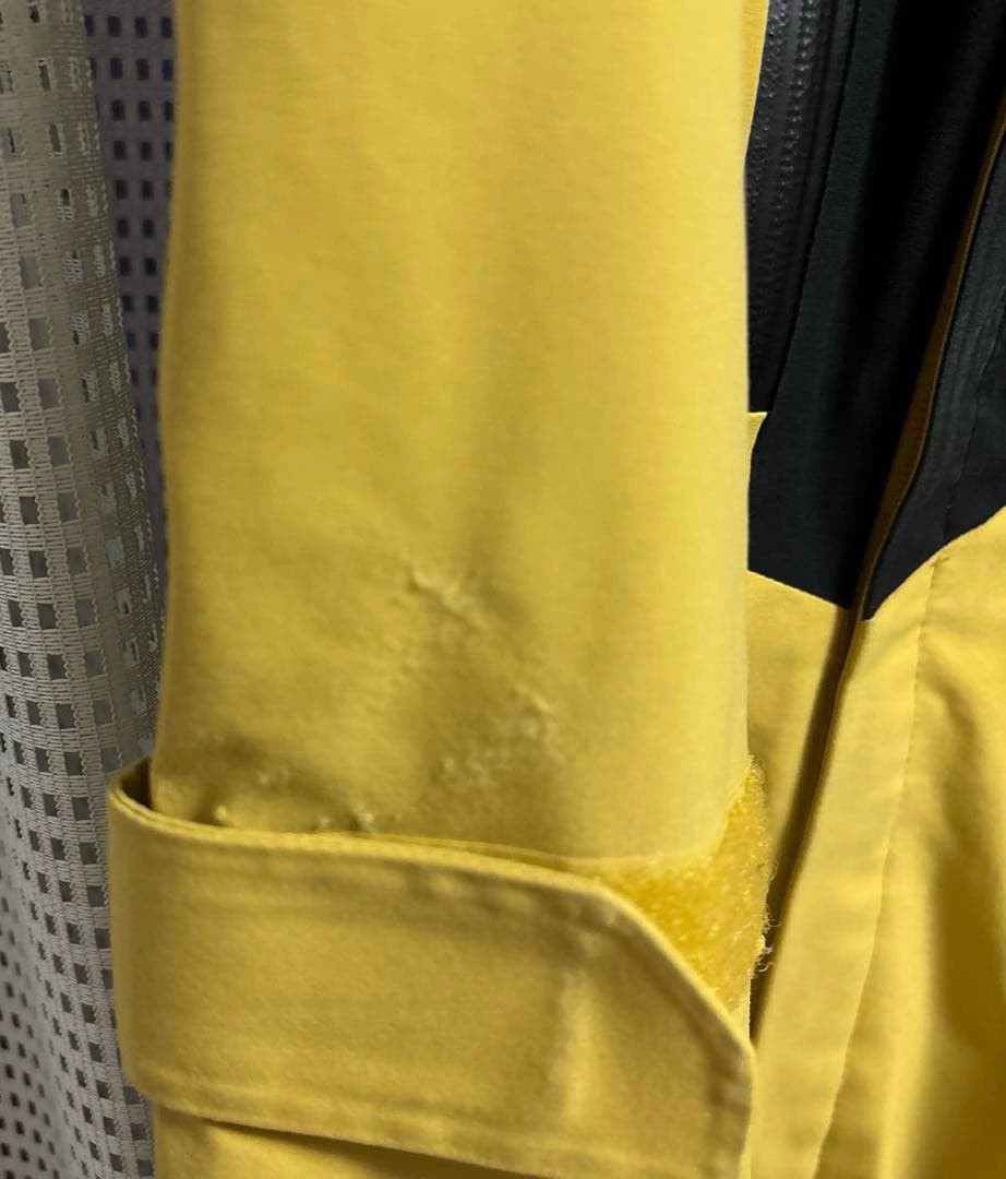 DESCENTE スキーウェア　Mサイズ　2022-2023 サルファーイエロー