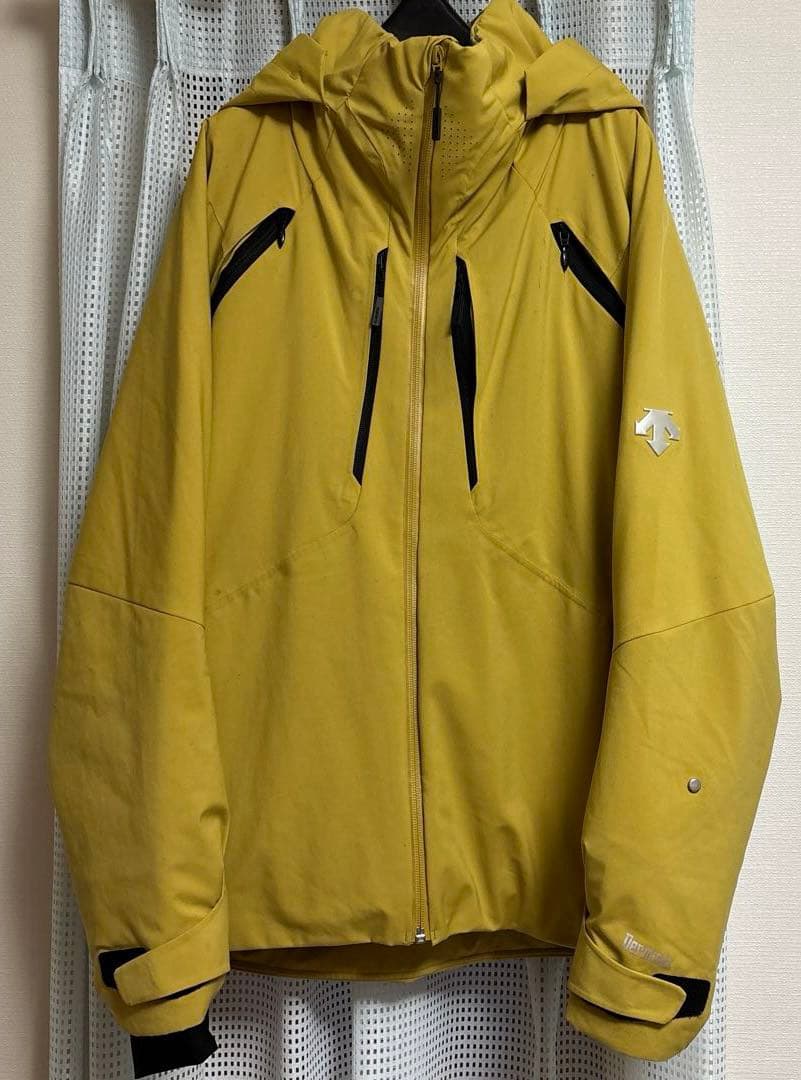 DESCENTE スキーウェア　Mサイズ　2022-2023 サルファーイエロー
