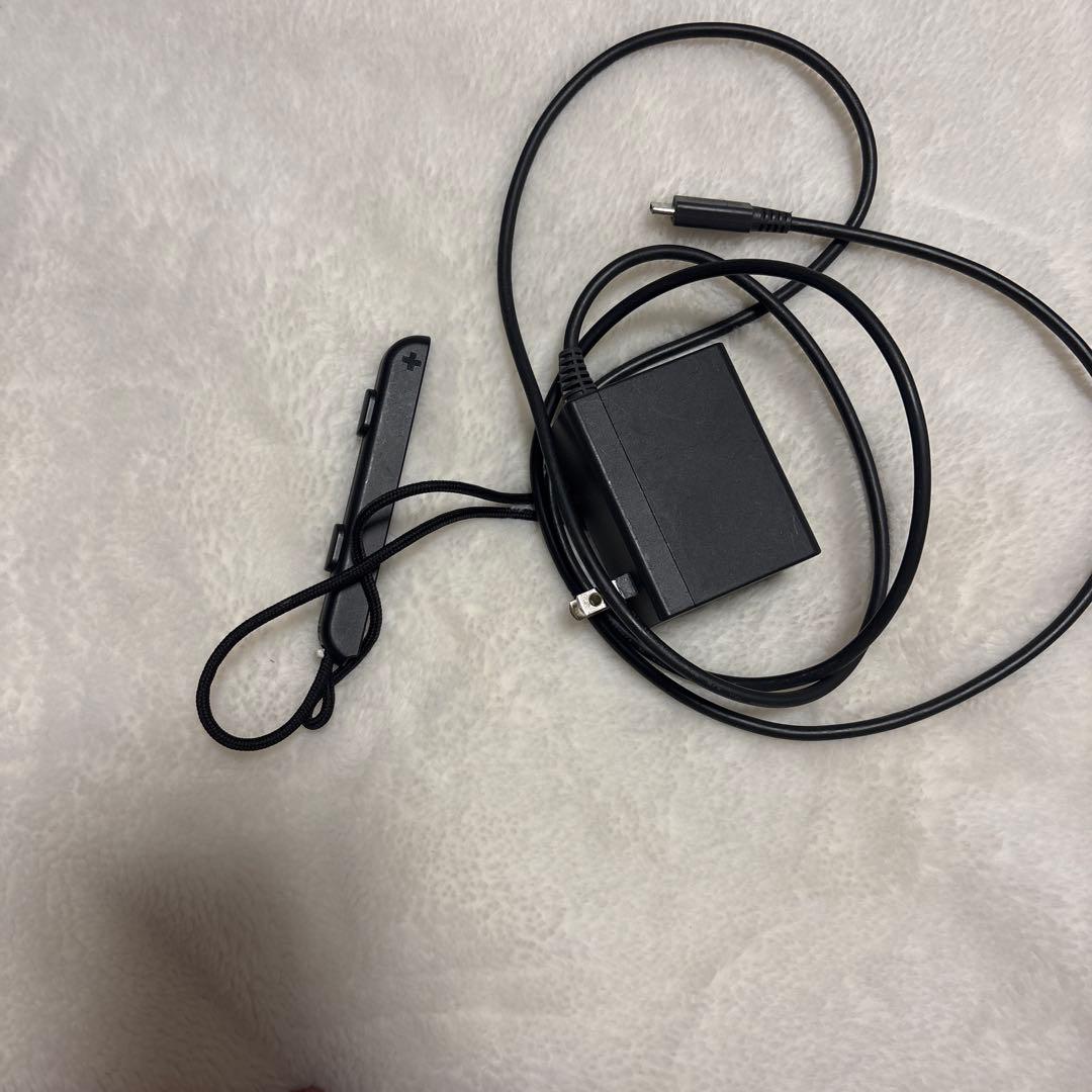 Nintendo Switch 本体 赤と青のジョイコン付き