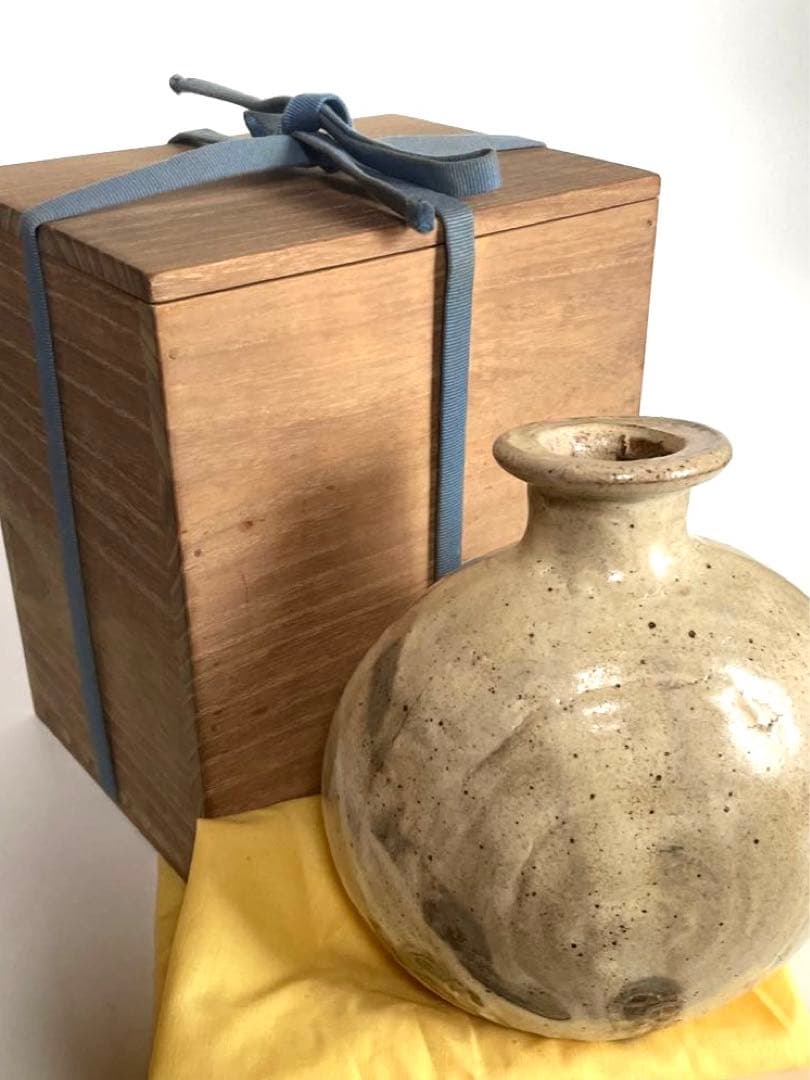 陶芸家　桃源窯　吉田喜彦　横瓶　扁壺　花瓶　花入　李朝　粉引　師　荒川豊蔵