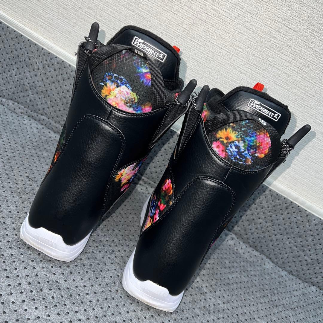 1回使用 23cm 希少 花柄 BURTON MINT AF レースブーツ