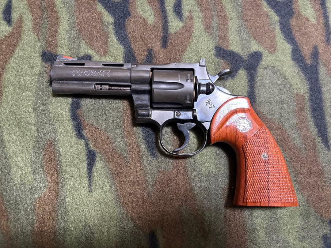 コクサイ モデルガン コルトパイソン 4インチ メガヘビーウェイト 未発火