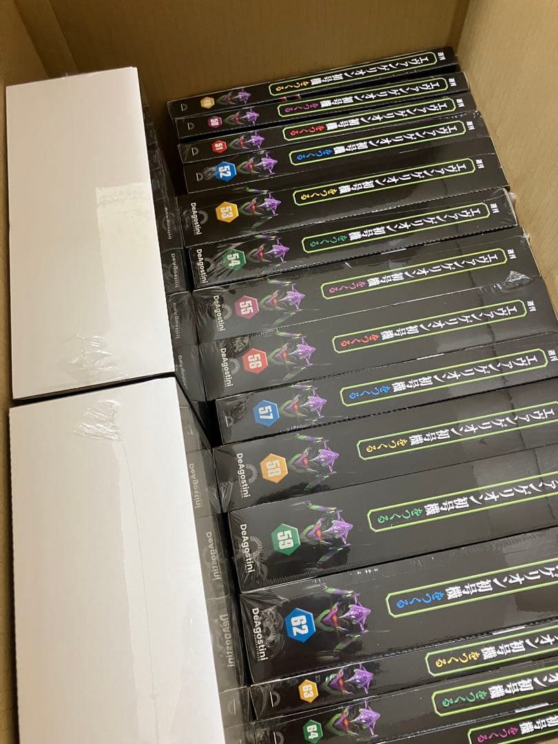 未使用　デアゴスティーニ　エヴァンゲリオン初号機をつくる　1〜100号セット