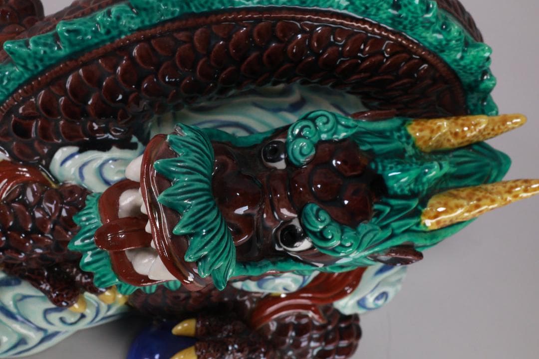 九谷焼　太吉　糠川清章　雲龍　干支 竜　置物 飾物 床飾り BE786