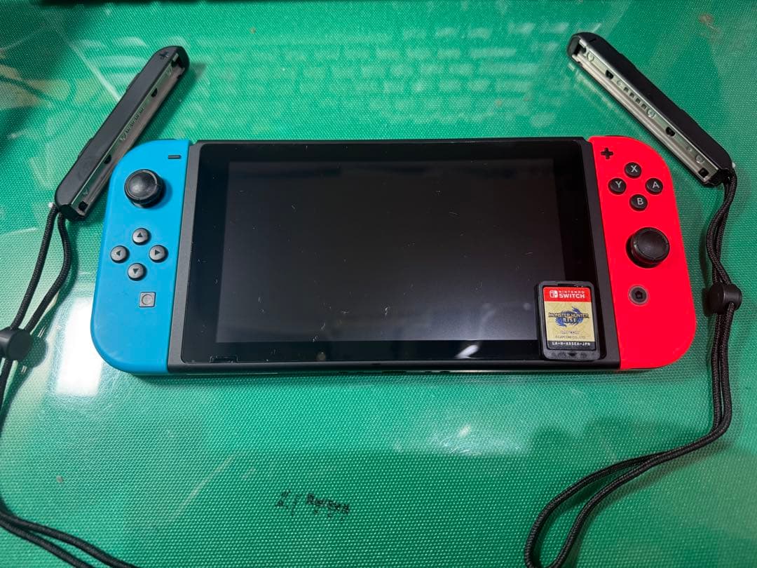 Nintendo Switch 青/赤 +モンハンRISE