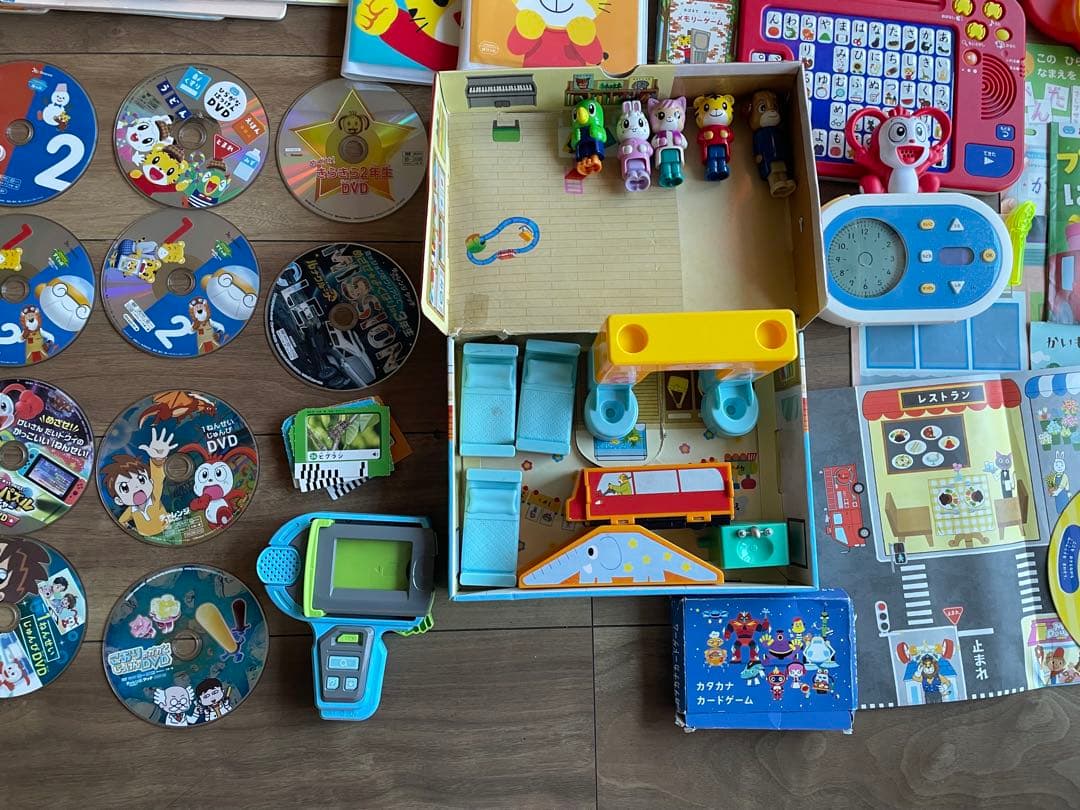 ほっぷ1年分＆すてっぷ1年分＆じゃんぷ10ヶ月分 こどもちゃれんじ＋おまけ多数