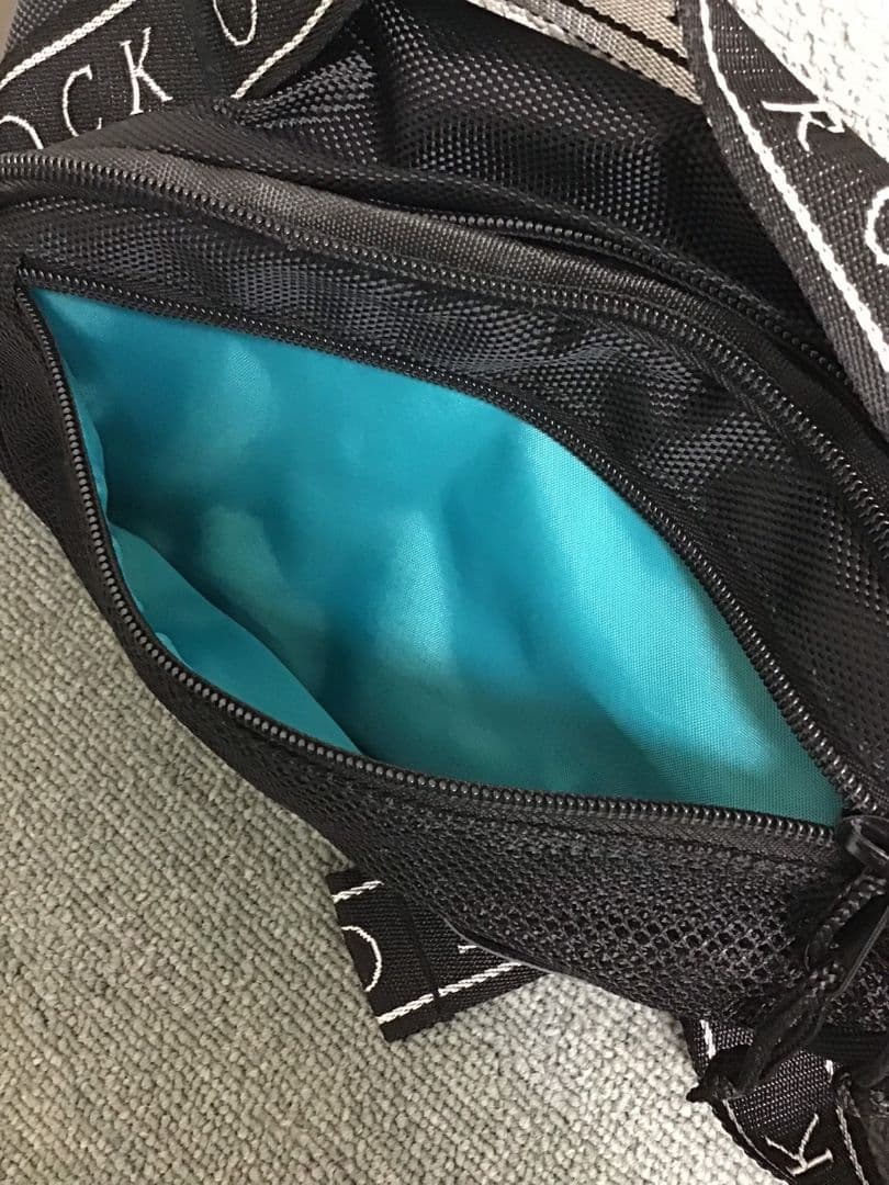 【美品】ONE OK ROCK ボディバッグ 2018 オーケストラ ワンオク