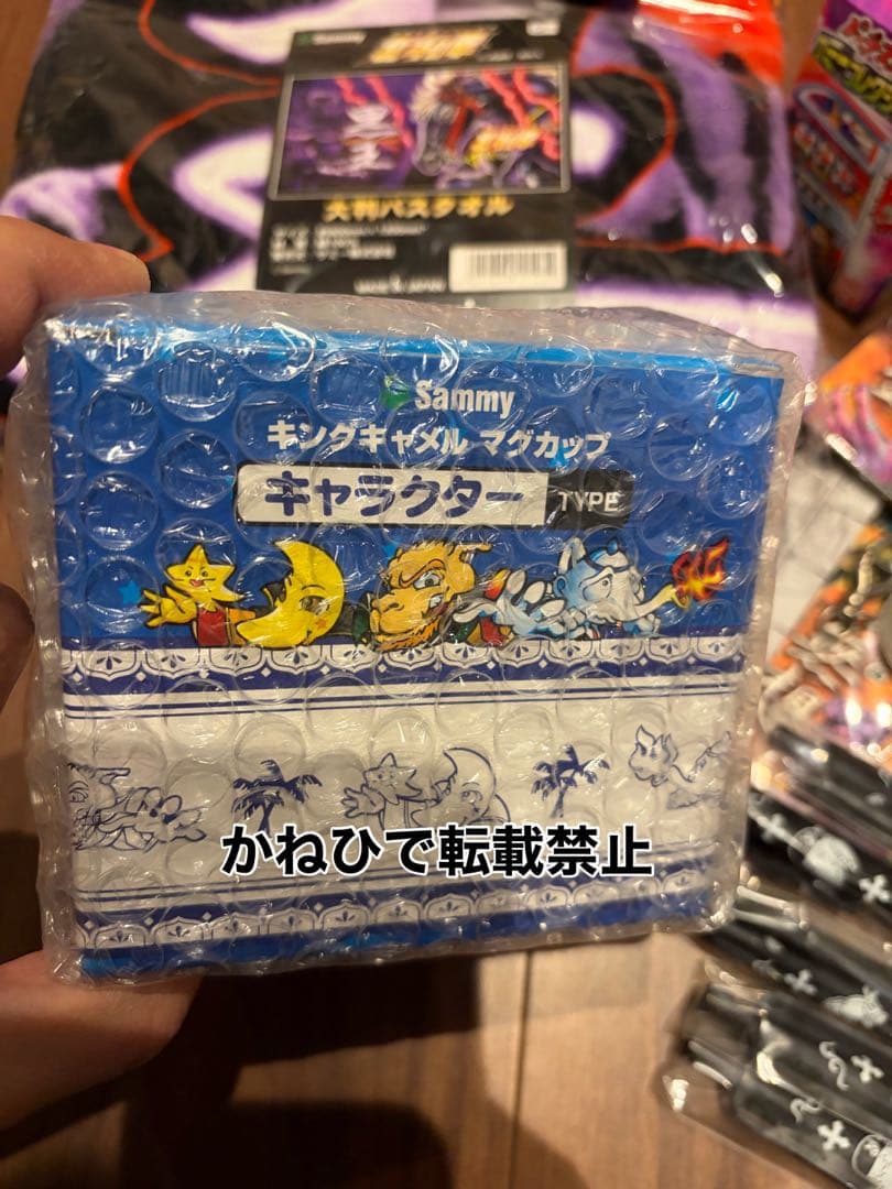 おまけ付き 初代パチスロ 北斗の拳 リール缶 ドデカセット 景品多数入り