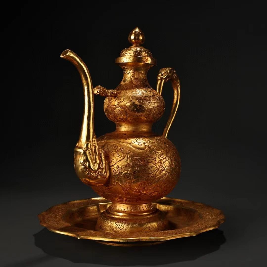 中国古美術・龍葫蘆の酒壺と皿・古い純銅鎏金细密彫・純手作り・高浮彫・置物・酒器