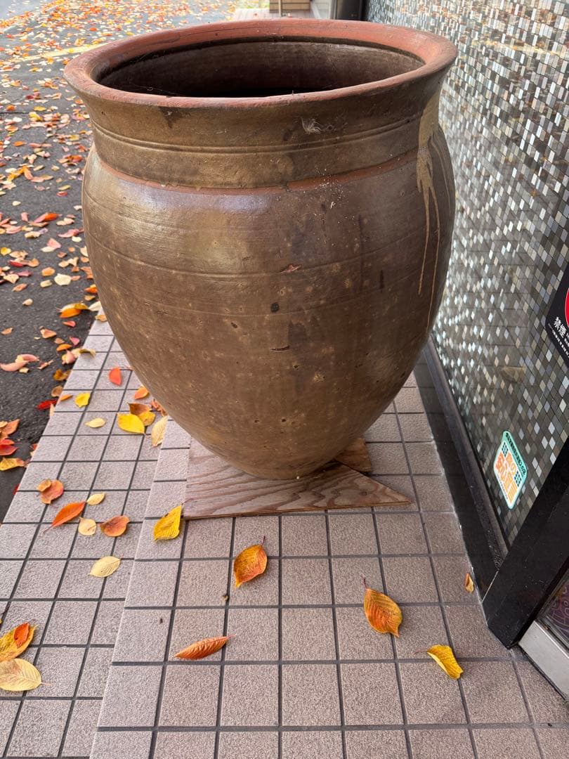 【特大の甕（かめ）】大型陶器製円筒形壺