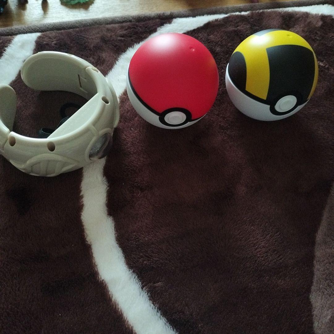 モンコレポケットモンスター まとめ売り　98体とモンスーボール2個