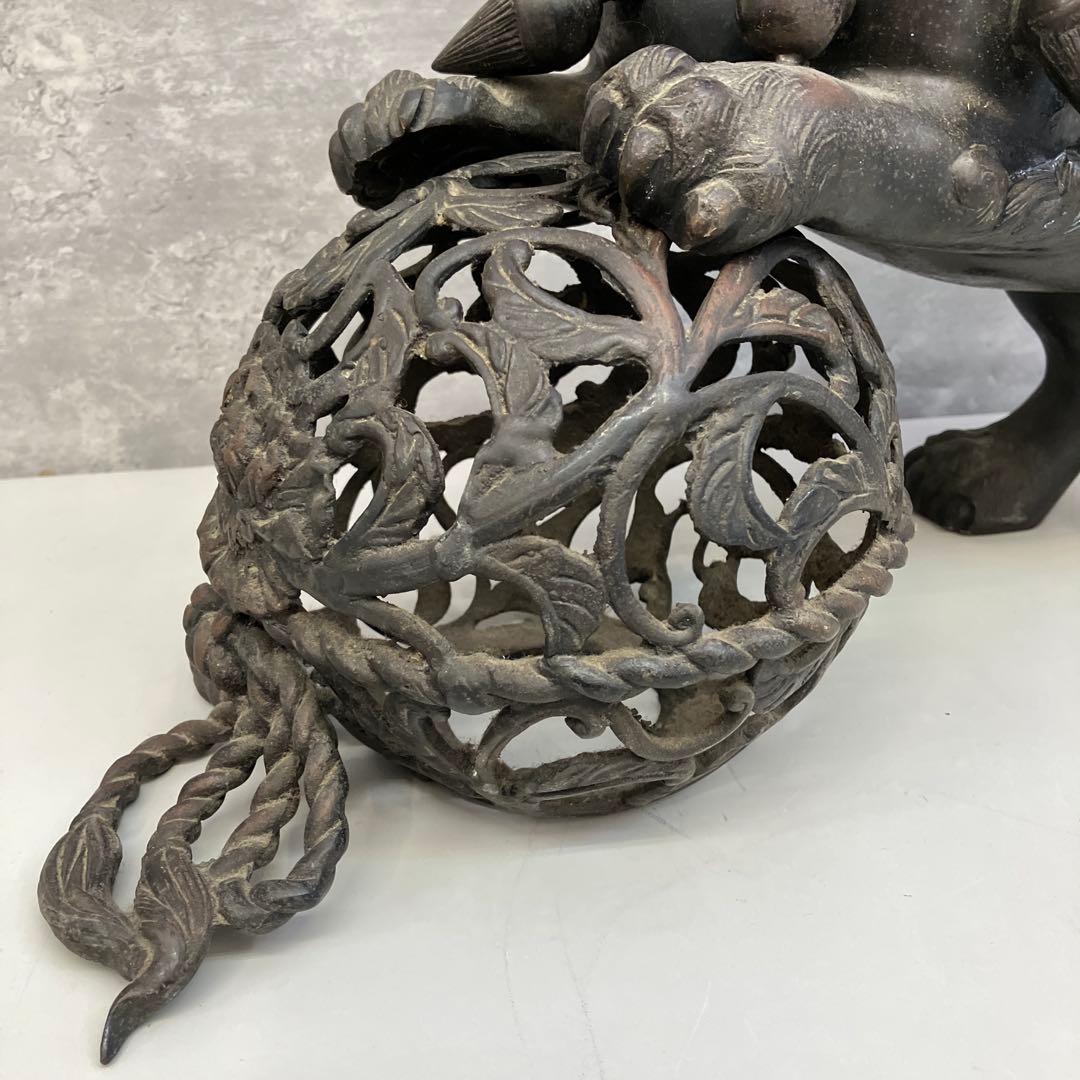 昭和レトロ 金属製 玉乗り獅子 シーサー 縁起物 置物 オブジェ 金属工芸