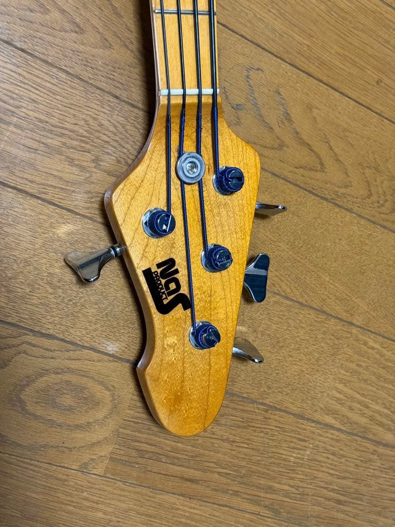 エレキベース　オリジナル　ショートスケール