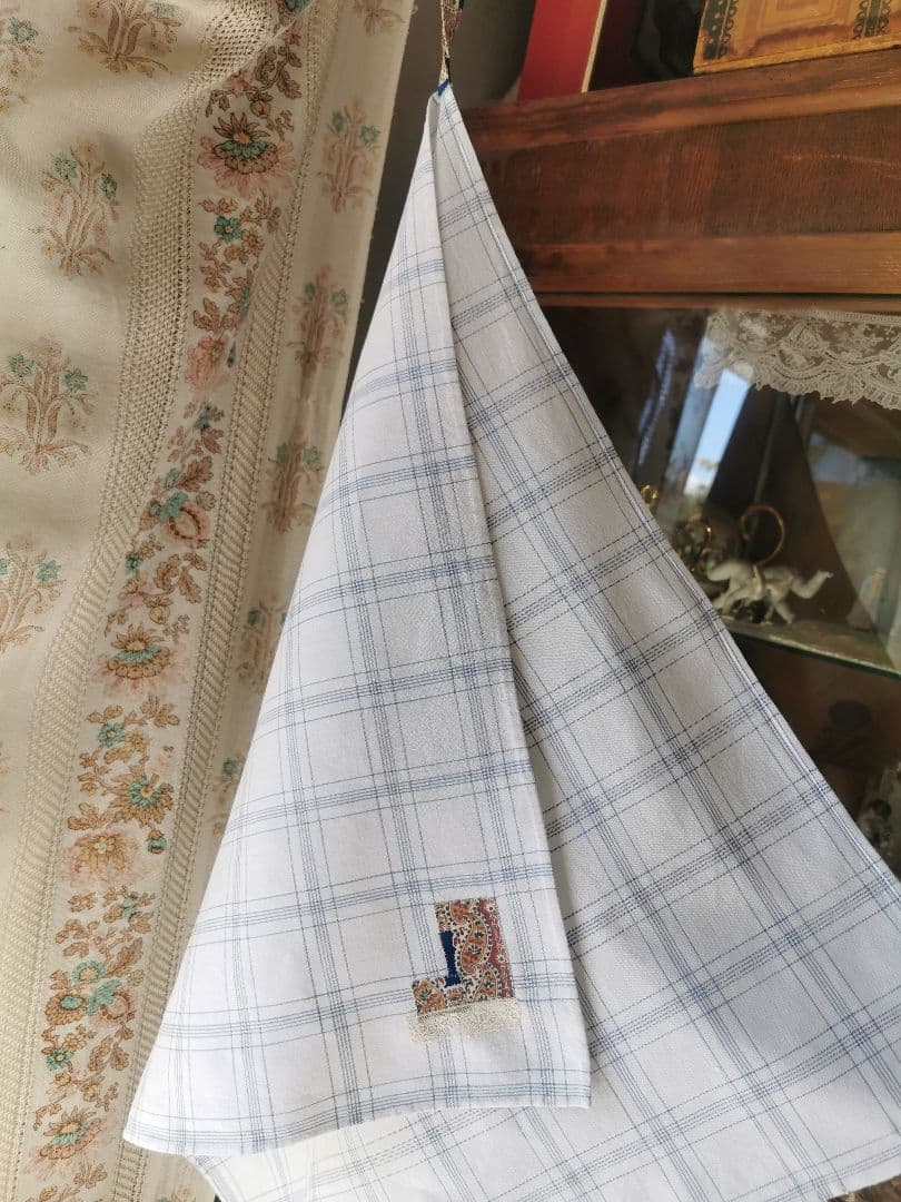 アンティーク インディゴ西洋花更紗アップリケ＆レース装飾付 ブルーチェッククロス