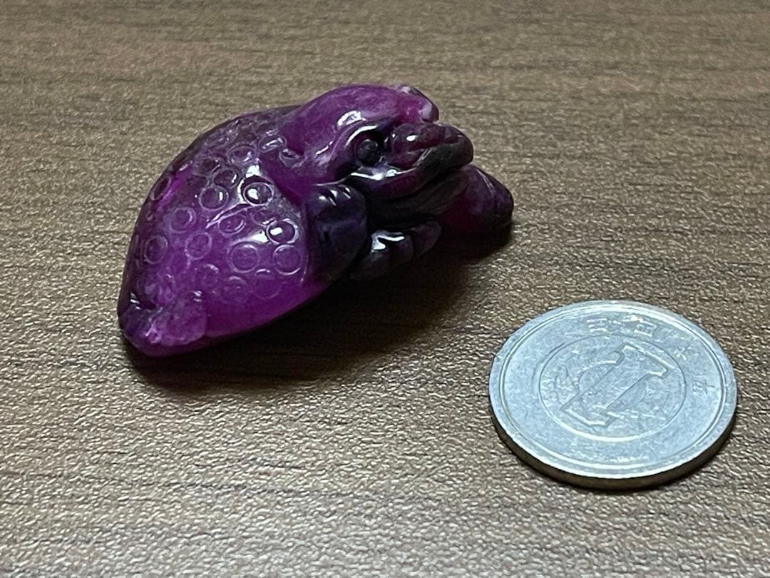 超レア　スギライト　石　半透明　手彫り　神話の生き物