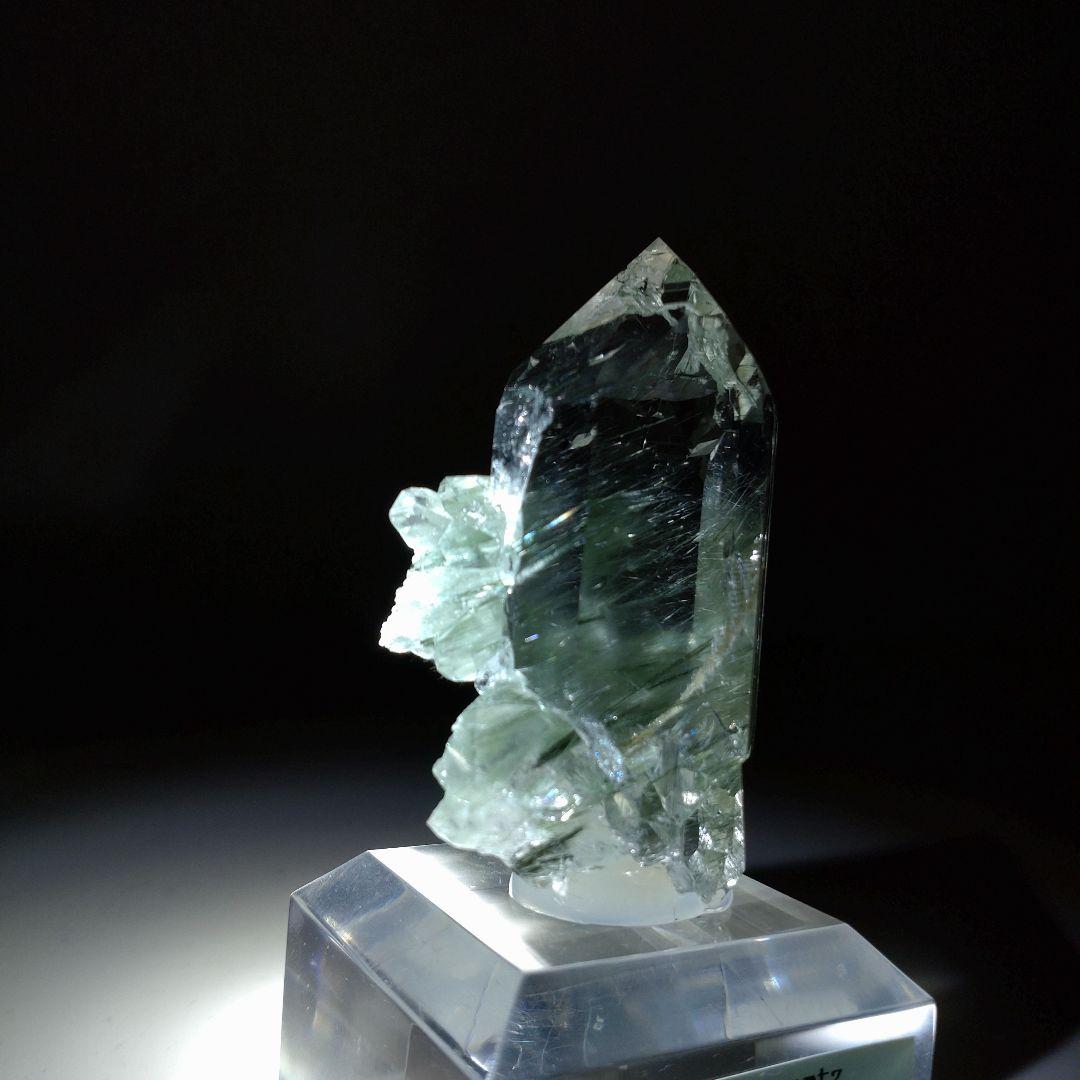 アクチノライト・イン・クオーツ(イタリア)