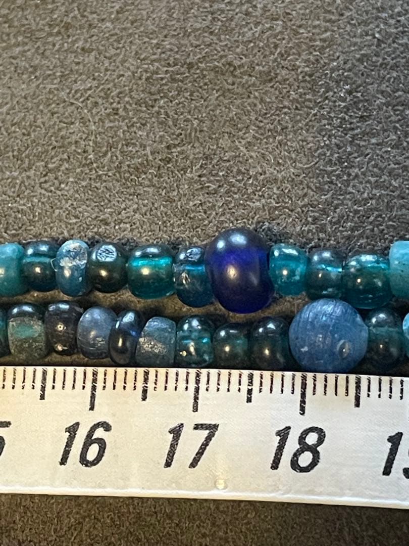 出土　古墳時代　赤瑪瑙製12面切子玉　瑠璃玉1連