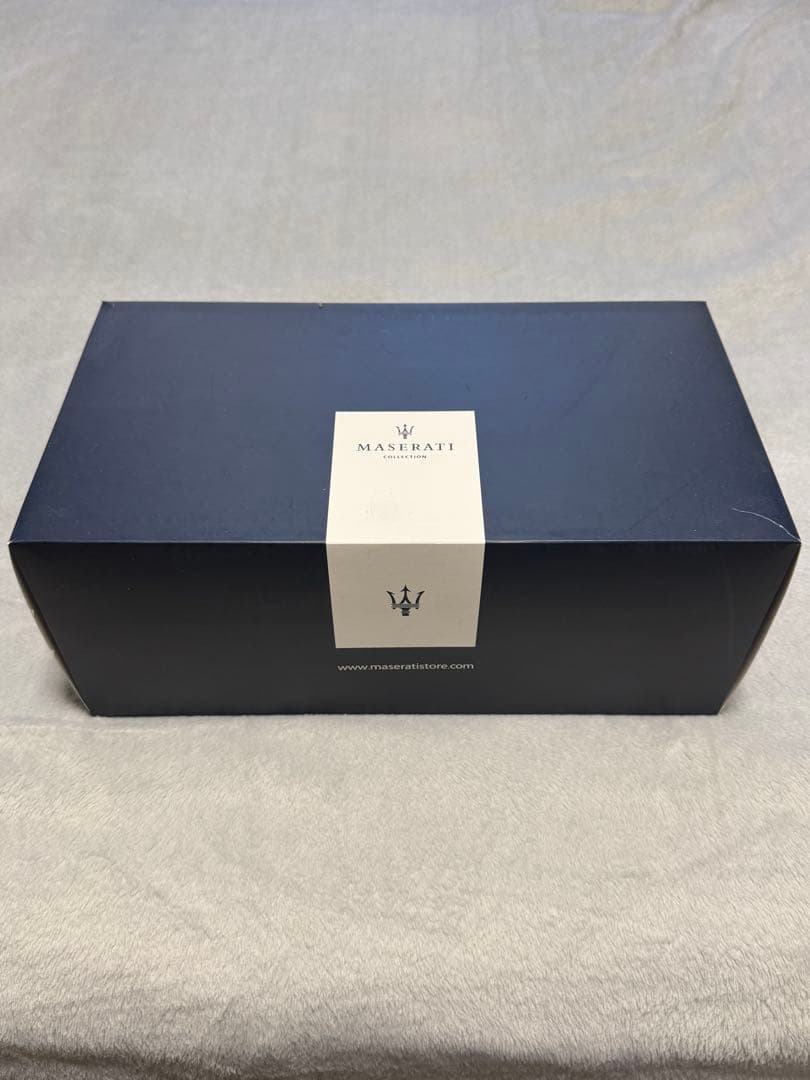 【未使用品】マセラティ レヴァンテ モデルカー グレー 1/18 BBR製