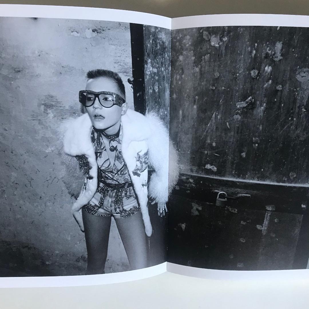 GUCCI 写真集 『Hortus Sanitatis』ポーチ付 未開封