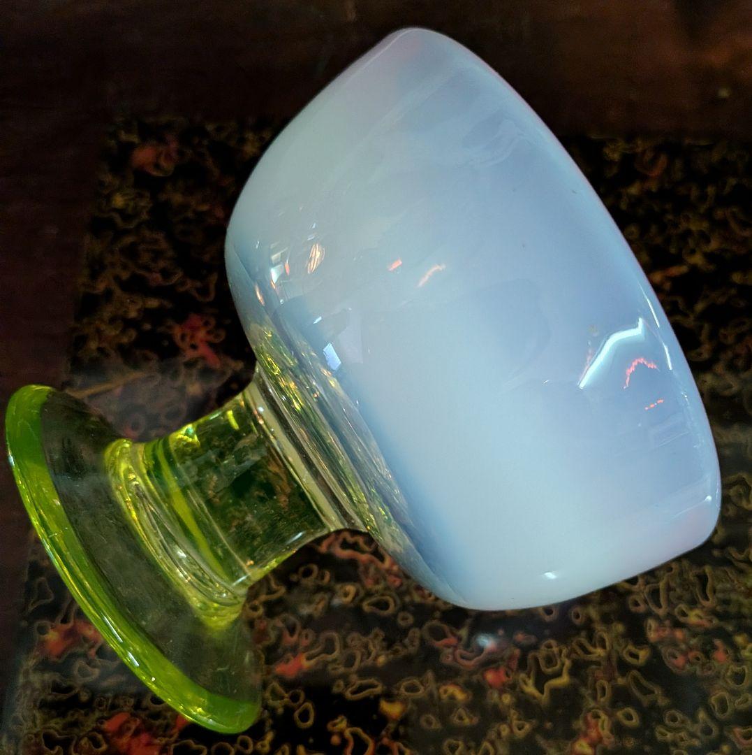 大正時代　三色　 乳白暈ガラス赤縁碗形氷コップ ウランガラス脚