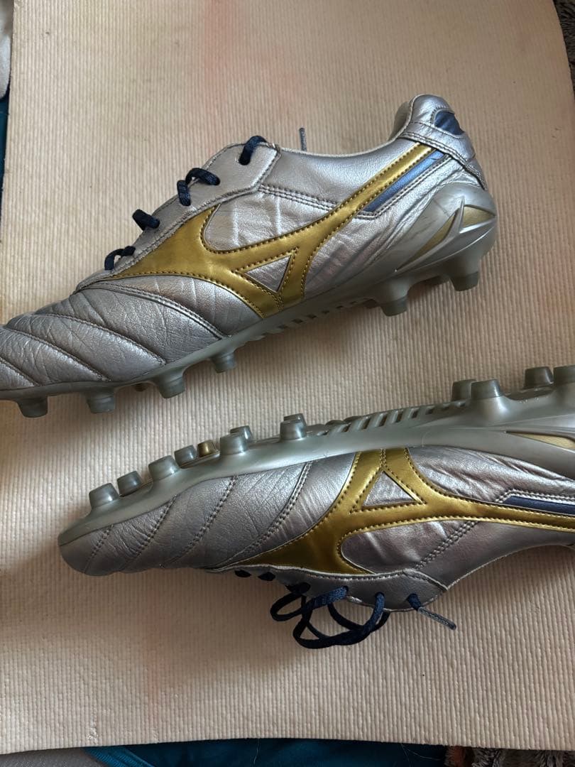 ミズノ　サッカースパイク モレリア　dna モレリアネオ4