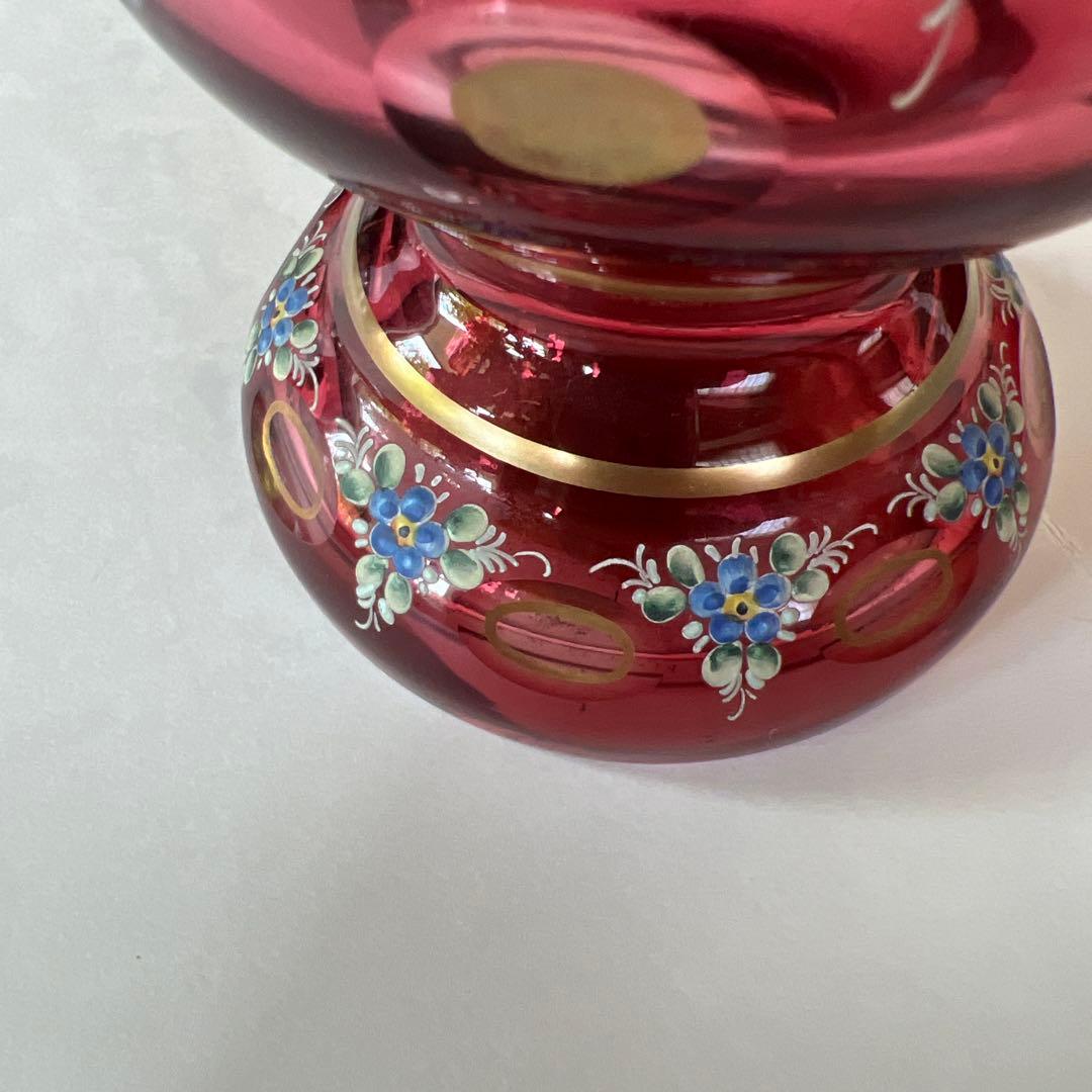 ピンクの花模様ガラスフラワーベース