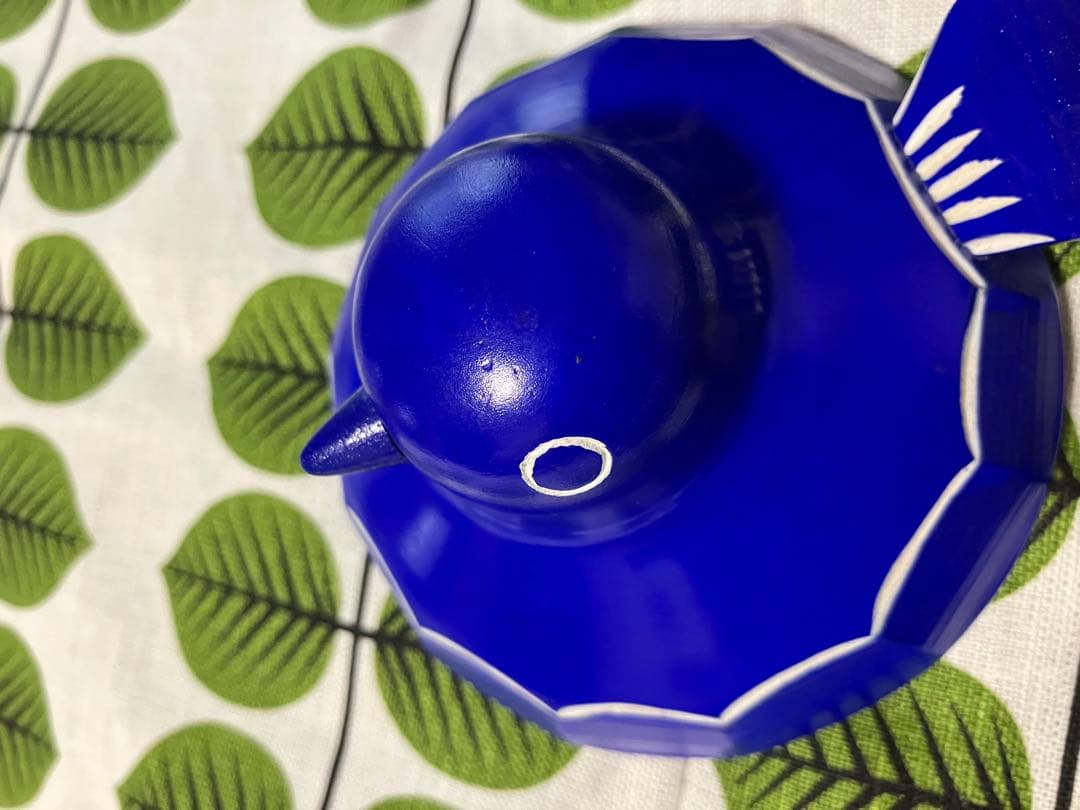 鳩のボンボン入れ（青）カバ材 小物入れ