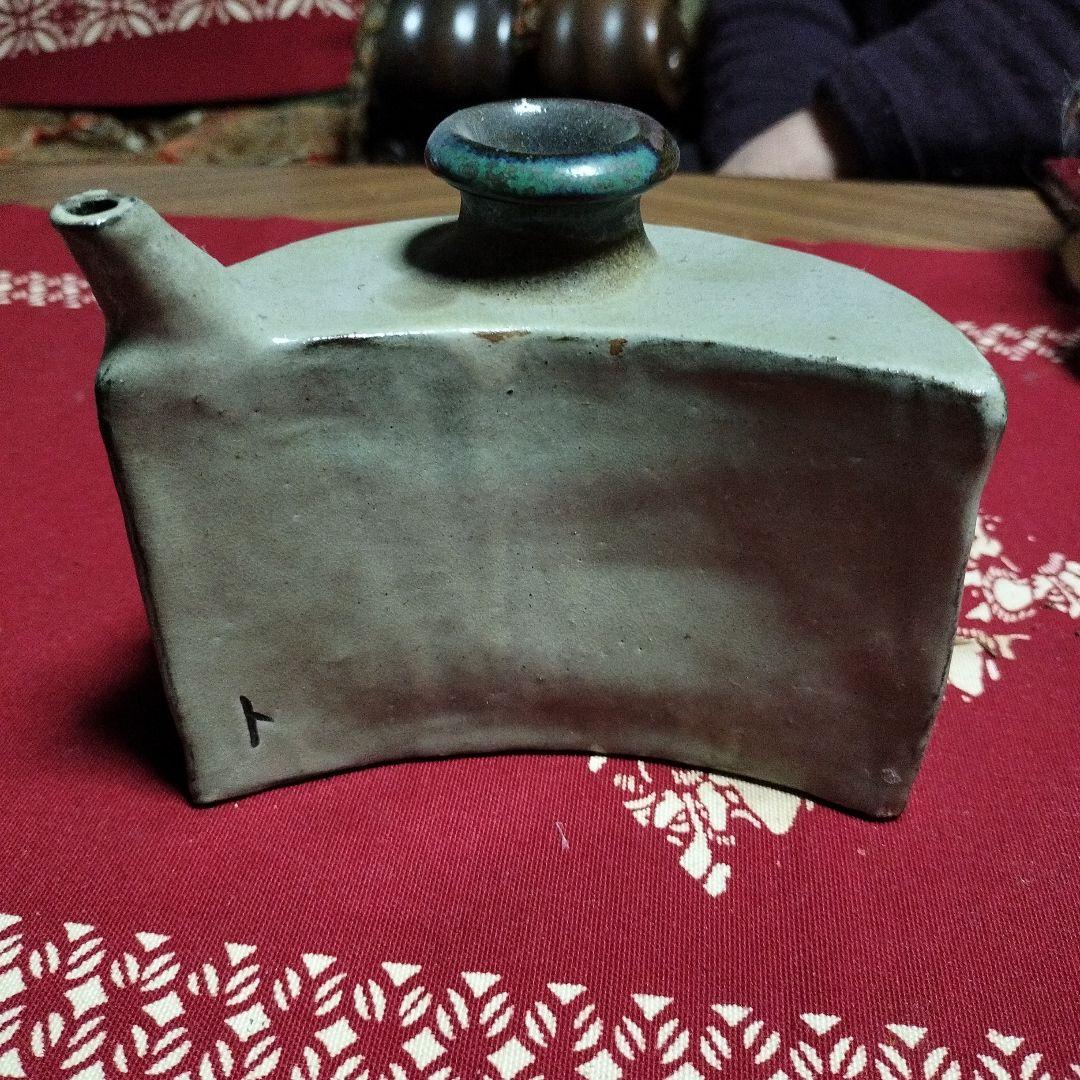 金城次郎　抱瓶　魚紋