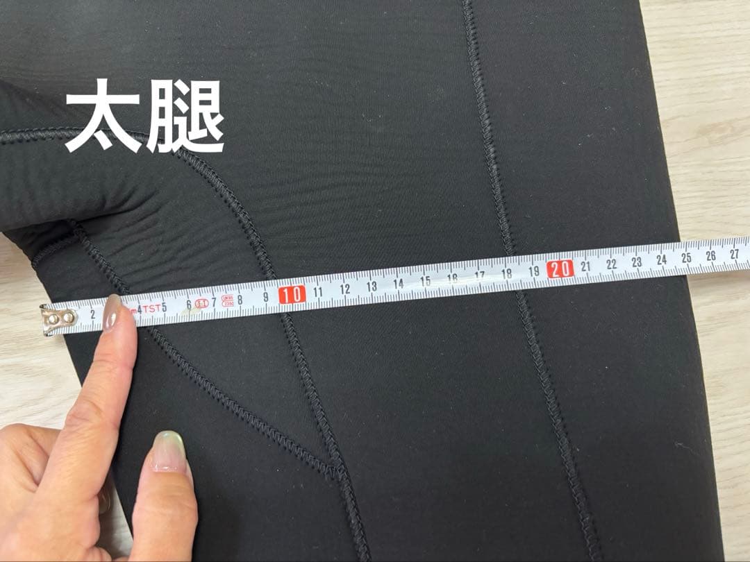 【お値下げ】SHE'S COCOモビーズ ウエットスーツ ベアトップ