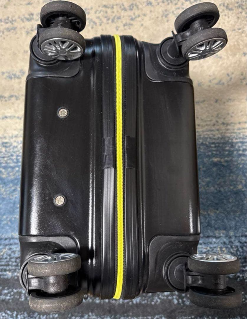 MAN WITH A MISSION マンウィズ スーツケース