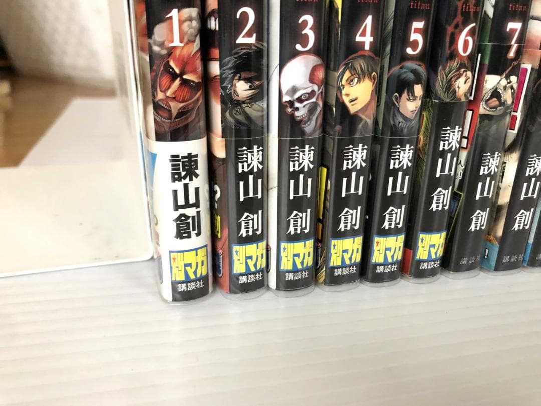 美品　進撃の巨人　 全巻　 初版　 帯　1巻～34巻　ガイドブック　 冊子