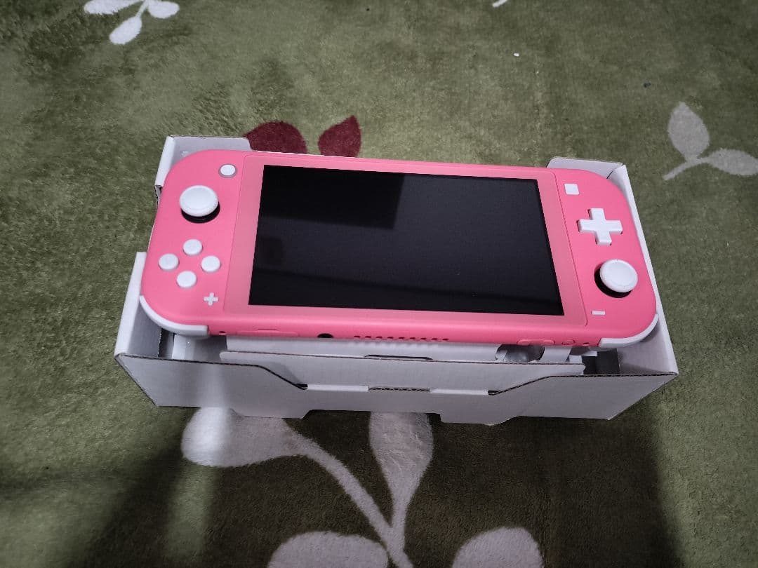 Nintendo Switch Lite ピンク 本体