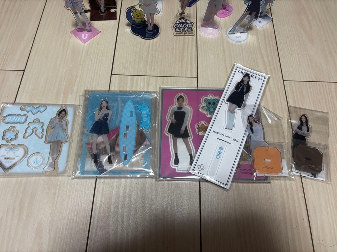 Niziu リオ アクリルスタンド まとめ売り